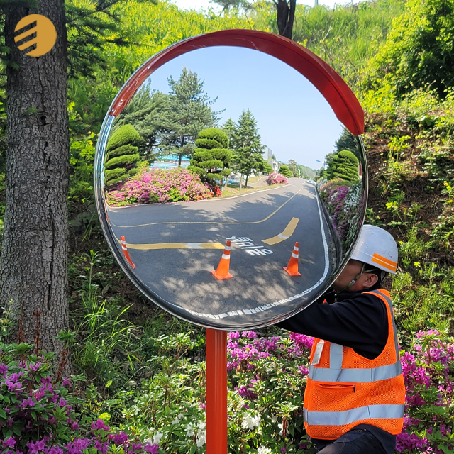 Polycarbonate Convex traffic mirror